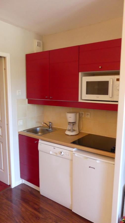 Charmant Appartement Avec Piscine. Monflanquin Exterior foto